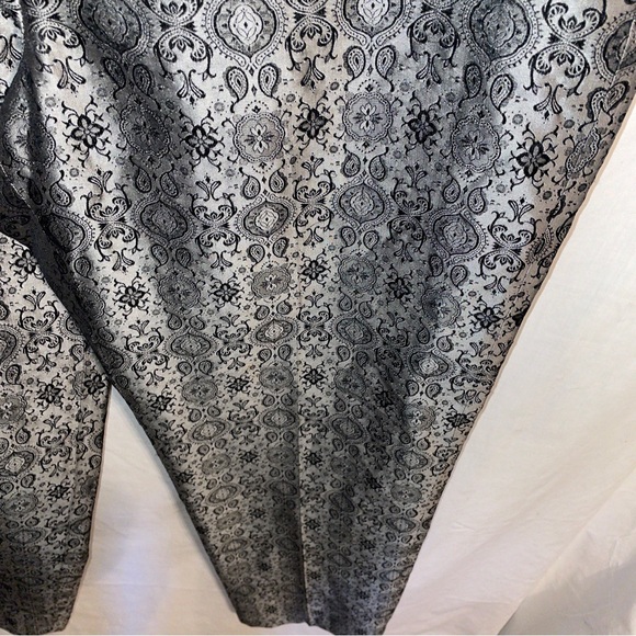Ann Taylor Dress Pants Women’s Size 12 Gray Floral 100% Silk Zip Side - Picture 7 of 12
